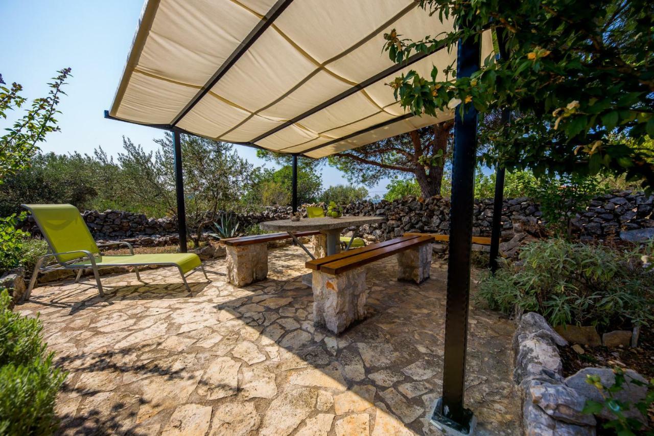 Mare&Karlo Apartment Drvenik Mali Exterior photo
