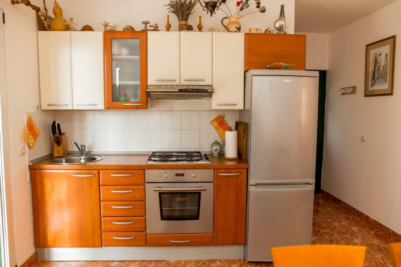Mare&Karlo Apartment Drvenik Mali Exterior photo